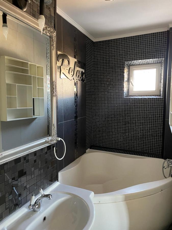 Apartmán Apartament Cu 3 Dormitoare Jolie.M Galaţi Exteriér fotografie
